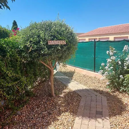Studio Meuble 30 M2 Les Maures , 900 M Des Plages