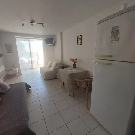 Studio Meuble 30 M2 Les Maures , 900 M Des Plages Apartment La Londe-les-Maures